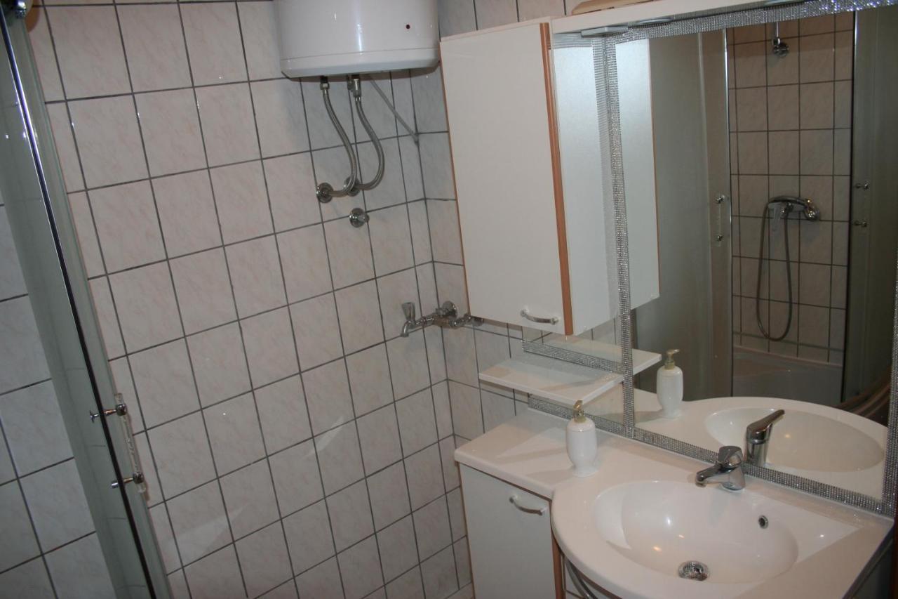 Apartmani Jankov Krk Town Kültér fotó