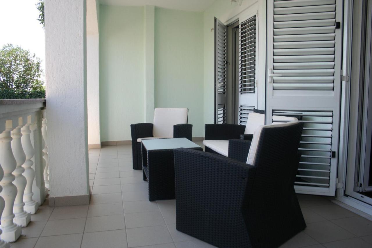 Apartmani Jankov Krk Town Kültér fotó